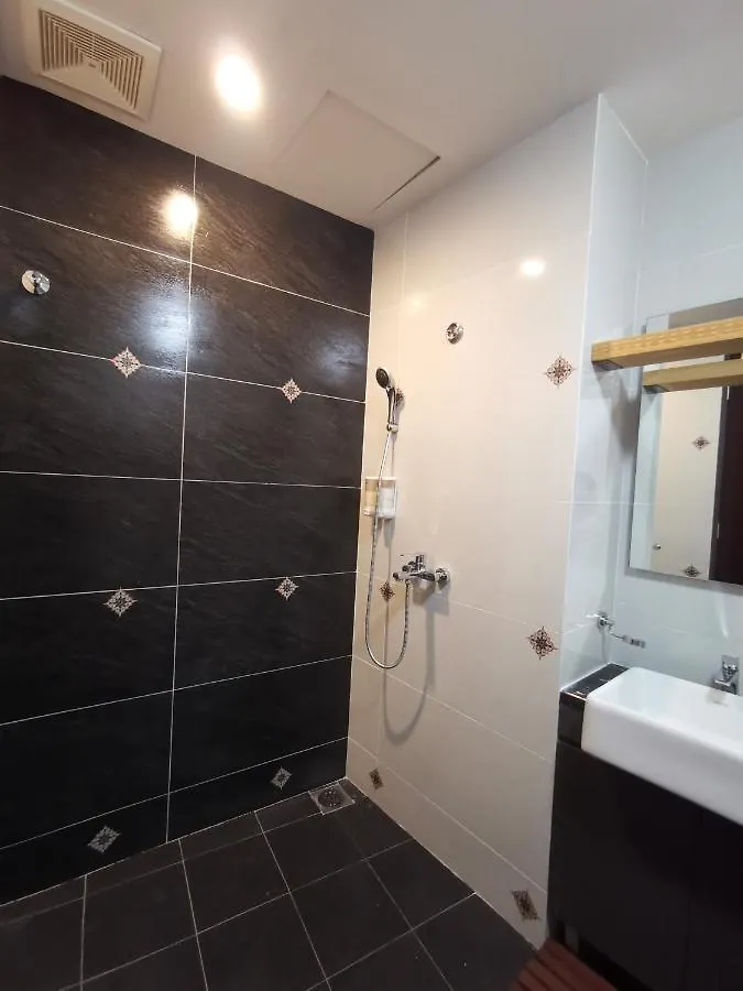 Apartment Country Garden J Agape Homestay Jb Couple Hotel Johor Bahru